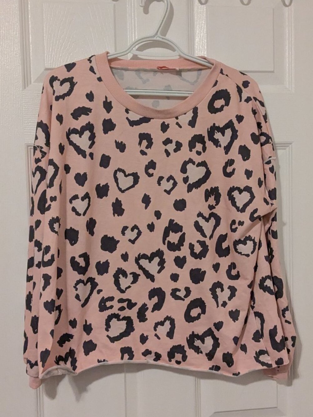 Pink Lily animal print in heart shape pullover size small